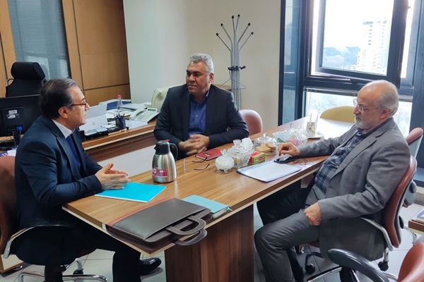 جلسه هیات مدیره محترم انجمن با جناب آقای عفیفی پور مشاور مدیرعامل و دبیر کارگروه بانکرینگ سازمان بنادر و دریانوردی ایران